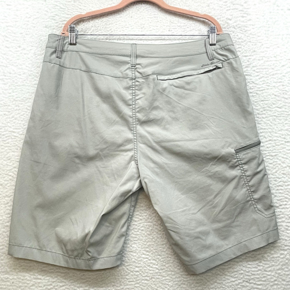 Eddie Bauer Shorts Mens 36 Gray Zipper Cargo Hiking Outdoor Utility Lightweight - Picture 2 of 11